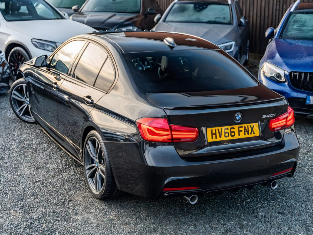 BMW 3 SERIES F30 GLOSS BLACK QUAD EXHAUST DIFFUSER