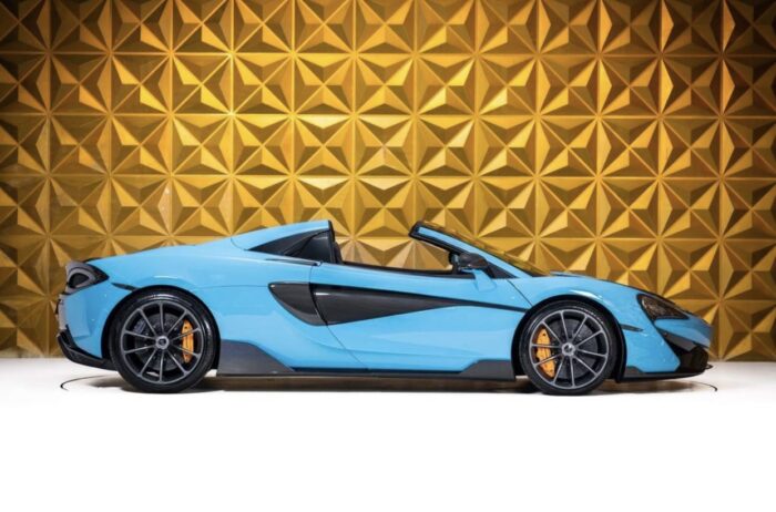 McLaren 570GT/570S/540C DRY PRE-PREG CARBON FIBRE SIDE SKIRTS