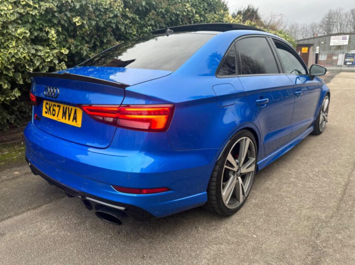 AUDI A3/S3/RS3 8V SALOON V-STYLE CARBON FIBRE SPOILER