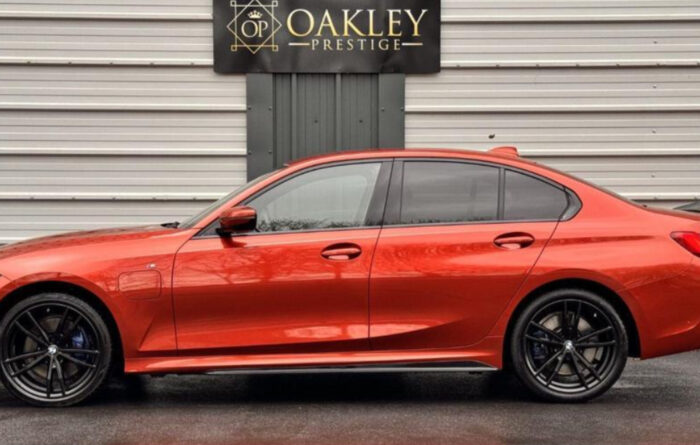BMW 3 SERIES G20 / G21 CARBON FIBRE SIDE SKIRTS