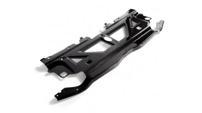 Angle view of carbon fibre radiator panel for BMW G80 G82 – precision fit and glossy finish